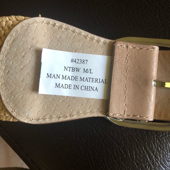 TAN 35” WOVEN WOMANS BELT NWOT - Picture 2 of 3